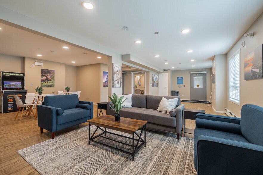More Photos Of 1070 Noëlla Leclair Way, Ottawa Apartments For Lease