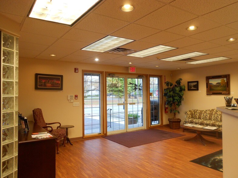 More Photos Of 2622 South Ave, Wappingers Falls Office For Sale
