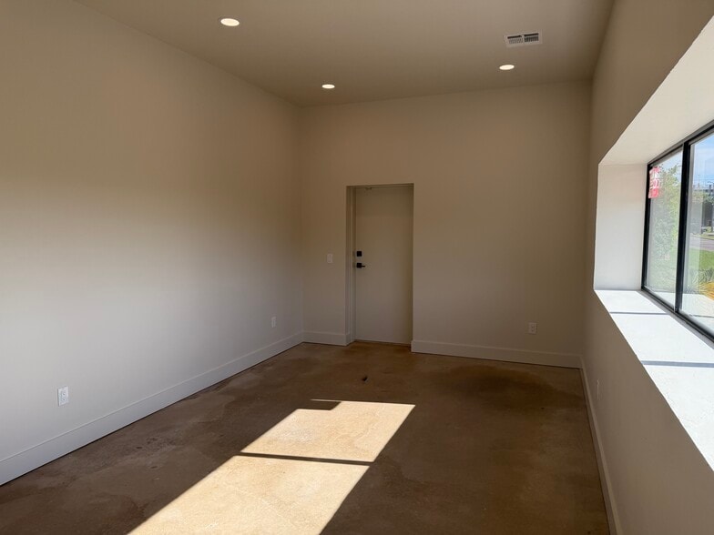 More Photos Of 6500 N Shartel Ave, Oklahoma City Manufacturing For Lease