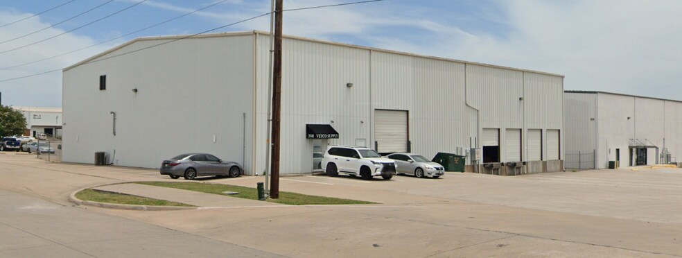 Primary Photo Of 3540 Shelby Ln, Denton Warehouse For Lease