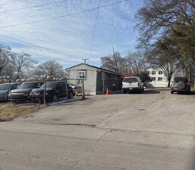 More Photos Of , Old Hickory General Retail For Sale