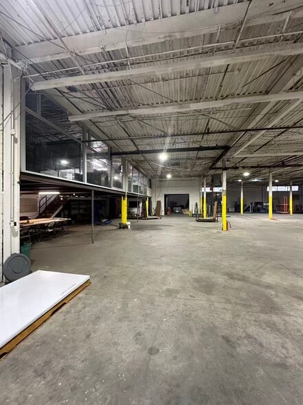 More Photos Of 648-658 E Erie Ave, Philadelphia Warehouse For Lease