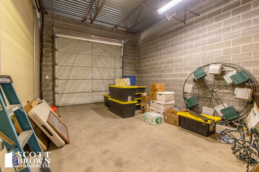 More Photos Of 5303 Buford Jett Ln, Balch Springs Warehouse For Sale