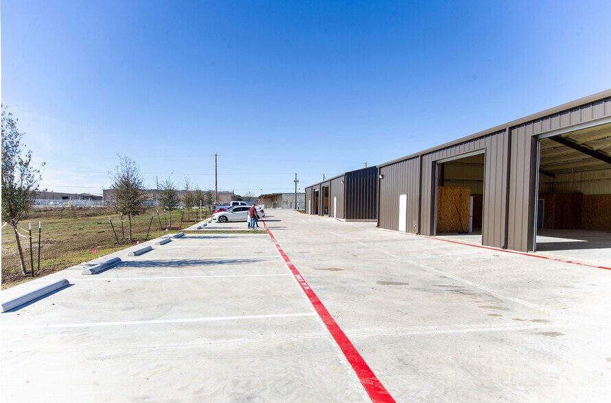 More Photos Of 803 S 2nd Ave, Mansfield Industrial For Sale