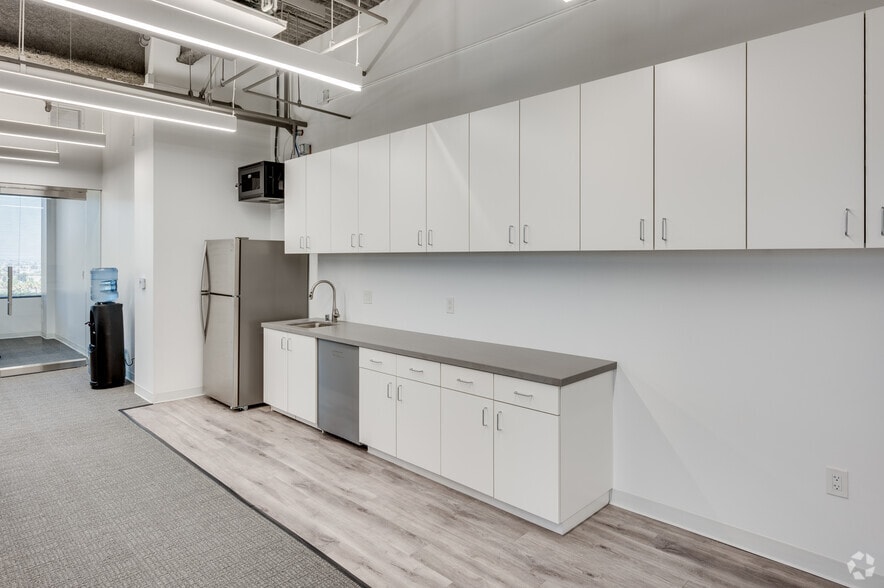 More Photos Of 3111 N Tustin Ave, Orange Office Residential For Lease