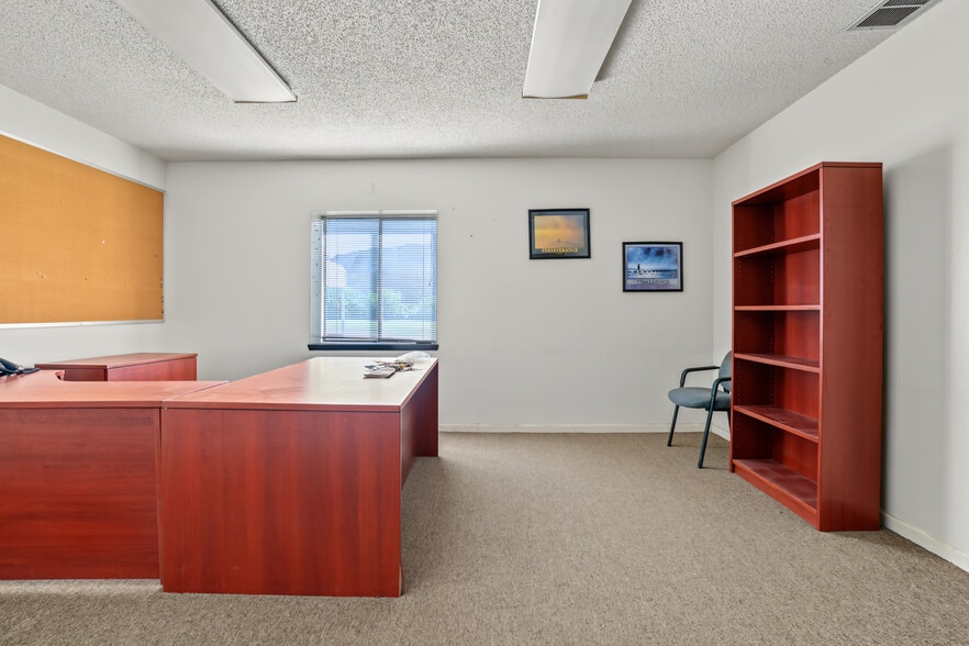More Photos Of 12625 40th St N, Clearwater Warehouse For Sale