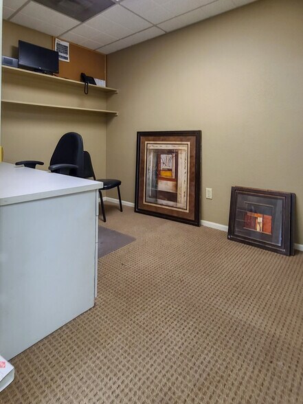 More Photos Of 1344 W 6th St, Corona Office For Sale