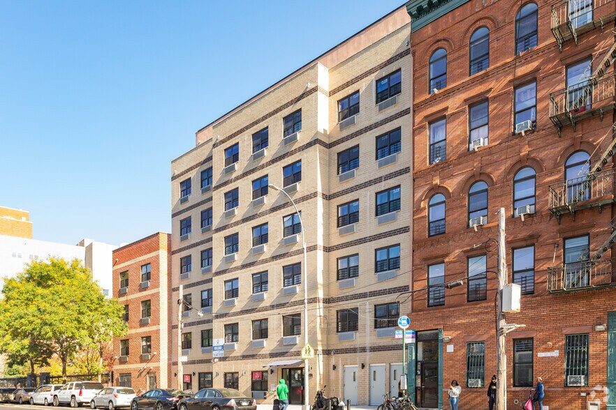 More Photos Of 3418 3rd Ave, Bronx Apartments For Lease