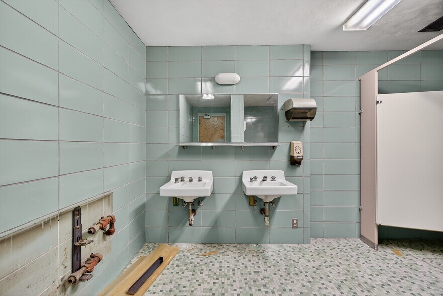 More Photos Of 1002 E South St, Jackson Lodge Meeting Hall For Sale