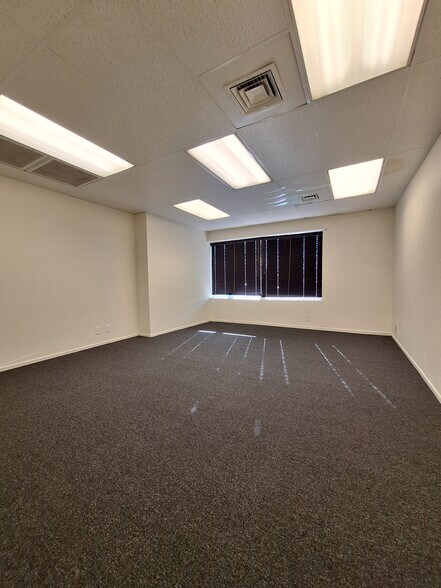 More Photos Of 5067-5085 Arville St, Las Vegas Unknown For Lease