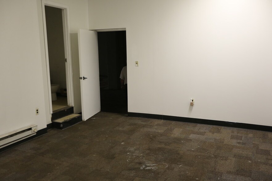 More Photos Of 3800 Jasper St, Philadelphia Service For Lease