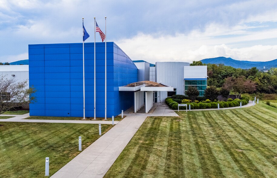 More Photos Of 2797 Frontage Rd NW, Roanoke Manufacturing For Lease