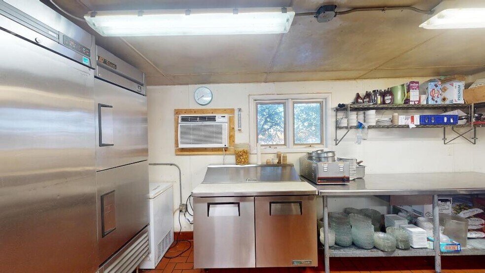 More Photos Of 147801 Half Moon Lake Dr, Mosinee General Retail For Sale