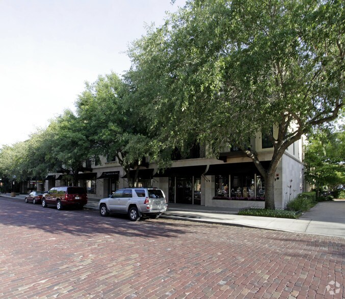 More Photos Of 433 W New England Ave, Winter Park Apartments For Lease