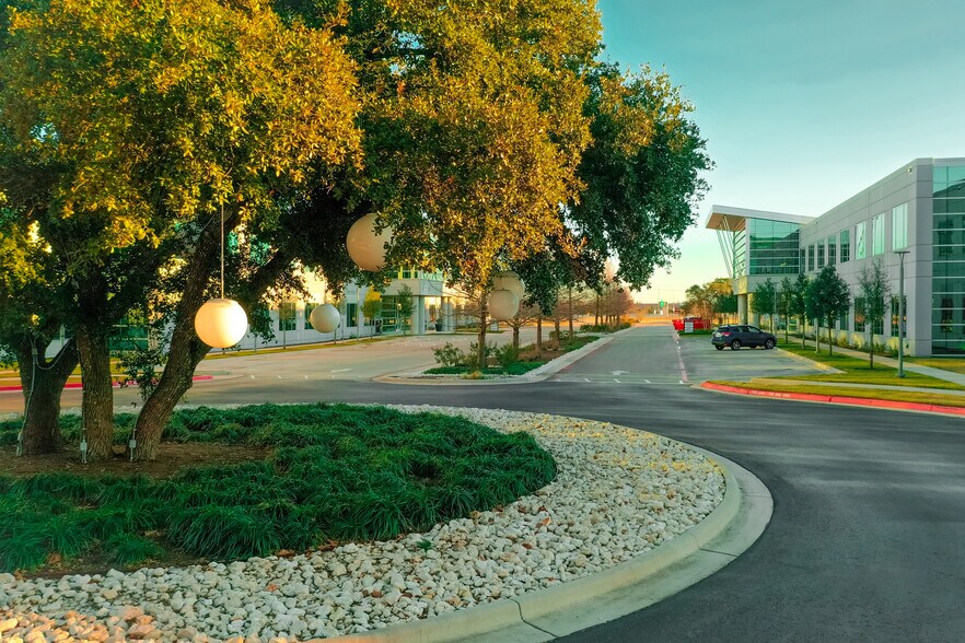 More Photos Of 13620 Ranch Road 620 N, Austin Unknown For Lease