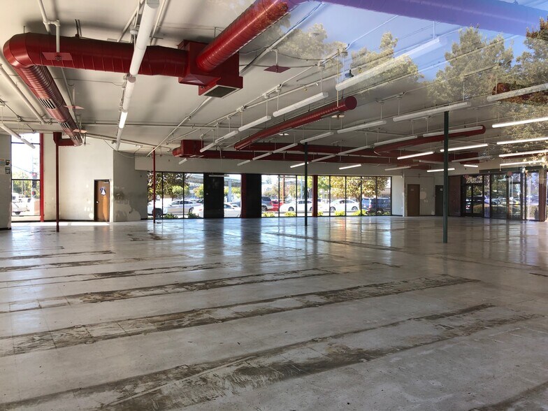 More Photos Of 1995 Sebastopol Rd, Santa Rosa General Retail For Sale