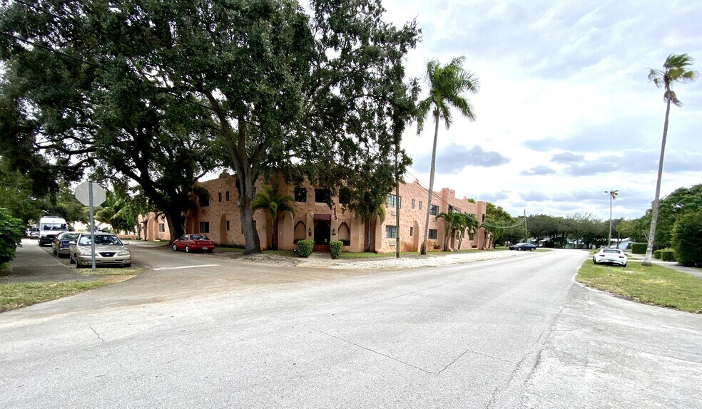 More Photos Of 200 Azure Way, Miami Springs Apartments For Sale