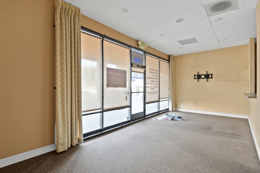 More Photos Of 7932-7942 Valley View St, Buena Park General Retail For Lease