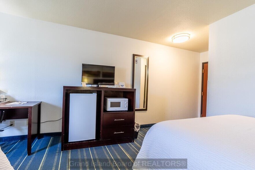 More Photos Of 2620 N Diers Ave, Grand Island Hotel For Sale