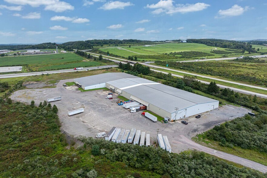 Primary Photo Of 604 Drum Ave, Somerset Distribution For Lease