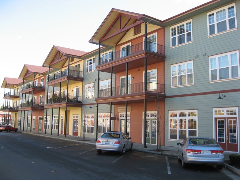 More Photos Of 220 Windsor River Rd, Windsor Apartments For Sale