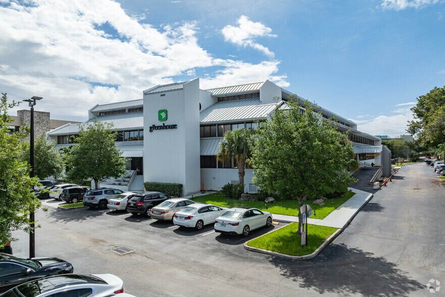 More Photos Of 5301 N Federal Hwy, Boca Raton Office For Lease