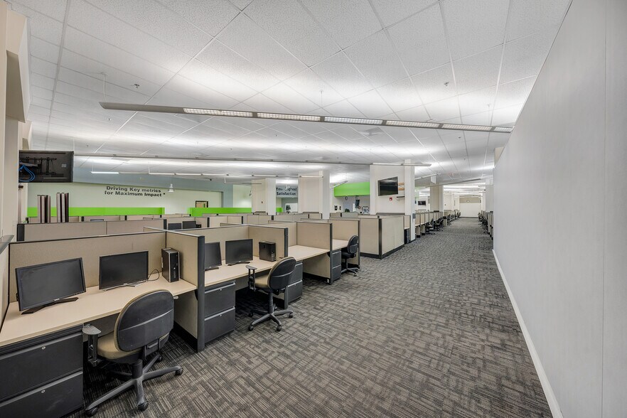 More Photos Of 2000 Virginia Ave, Collinsville Office For Lease