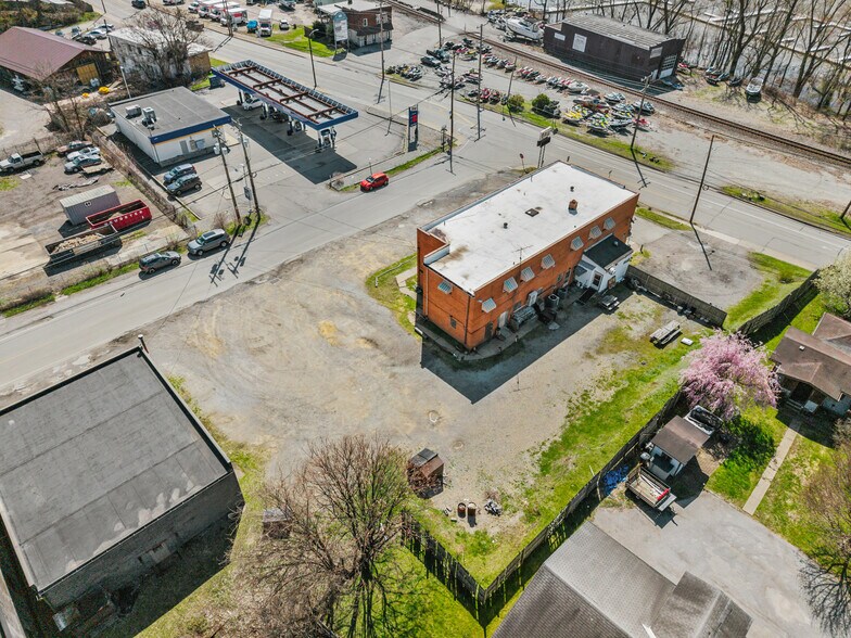 More Photos Of 1435 Freeport Rd, Cheswick General Retail For Sale