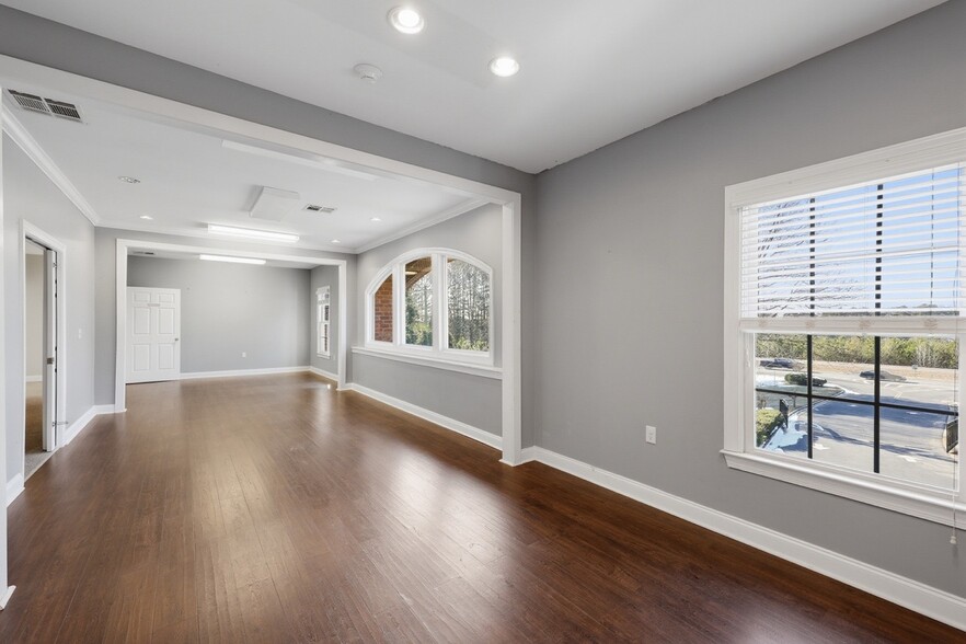 More Photos Of 6470 Georgia 400, Cumming Medical For Sale