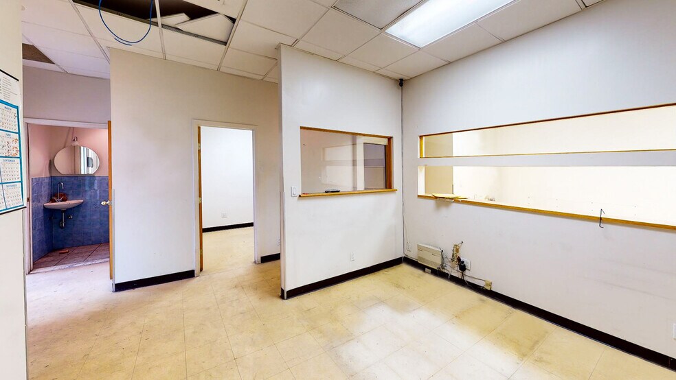 More Photos Of 1610 Ralph Ave, Brooklyn Freestanding For Lease