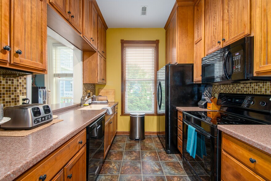 More Photos Of 143 Church Ave, Oshkosh Hospitality For Sale