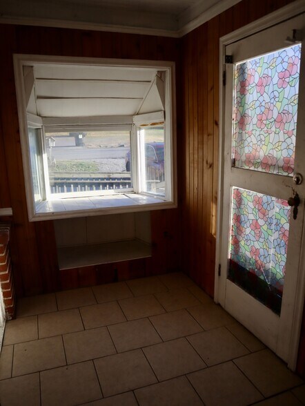 More Photos Of 103 Morgan Ave, Smyrna Office Residential For Sale