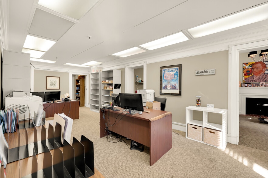 More Photos Of 228 S Washington St, Alexandria Loft Creative Space For Sale