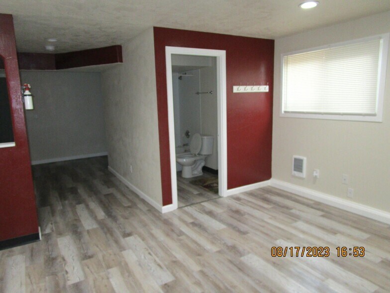 More Photos Of 531 N 11th St, Klamath Falls Apartments For Sale