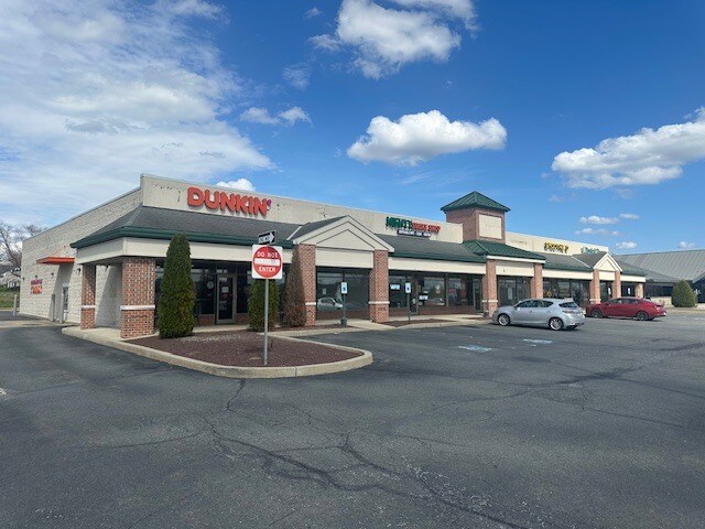 More Photos Of 955 Benjamin Franklin Hwy, Douglassville Storefront For Lease