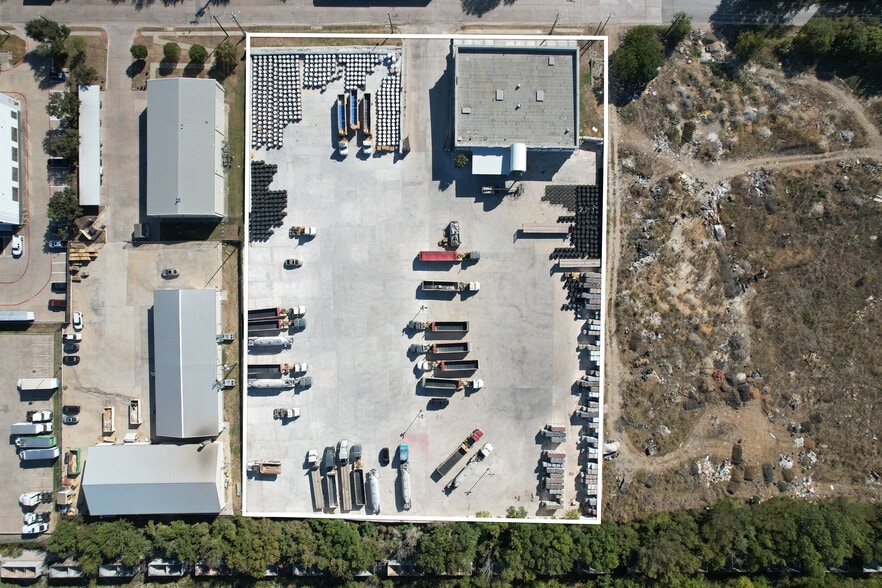 More Photos Of 2151 Manana Dr, Dallas Truck Terminal For Sale