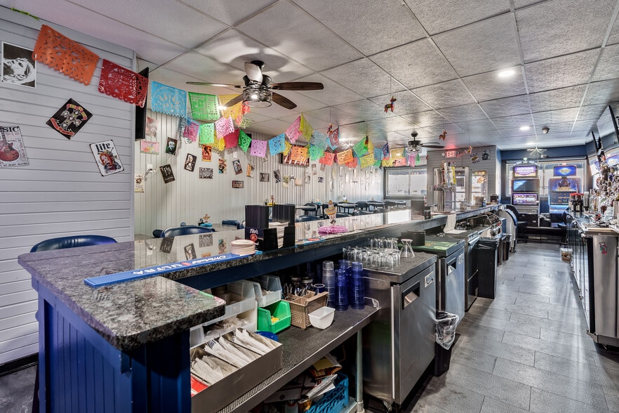 More Photos Of 415 N Center St, Durand General Retail For Sale