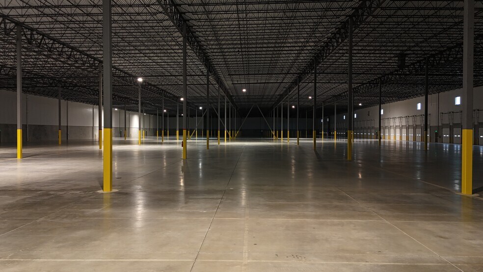 More Photos Of 1300 Business Center Way, Edgewood Warehouse For Lease