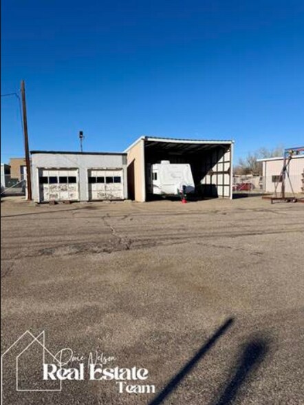 More Photos Of 515 N Lennox St, Casper Industrial For Sale