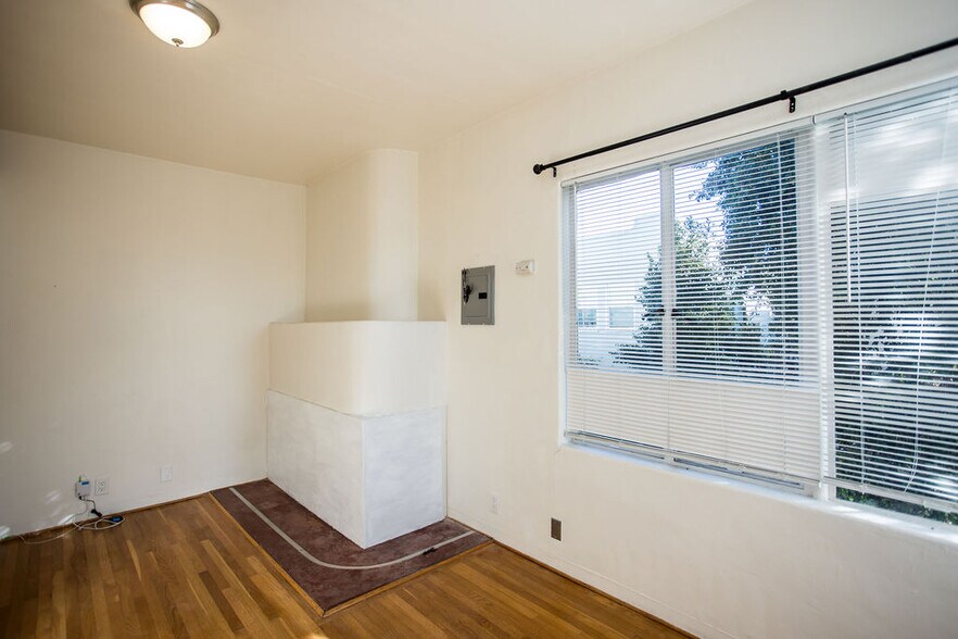 More Photos Of 1682 Oxford St, Berkeley Apartments For Sale