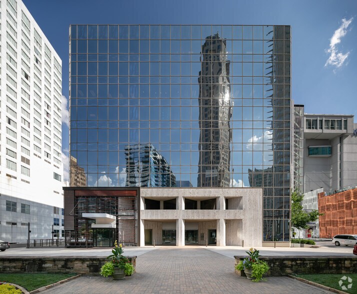 More Photos Of 3379 Peachtree Rd NE, Atlanta Coworking Space