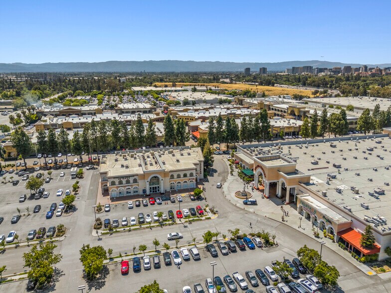 More Photos Of 969 Story Rd, San Jose General Retail For Sale
