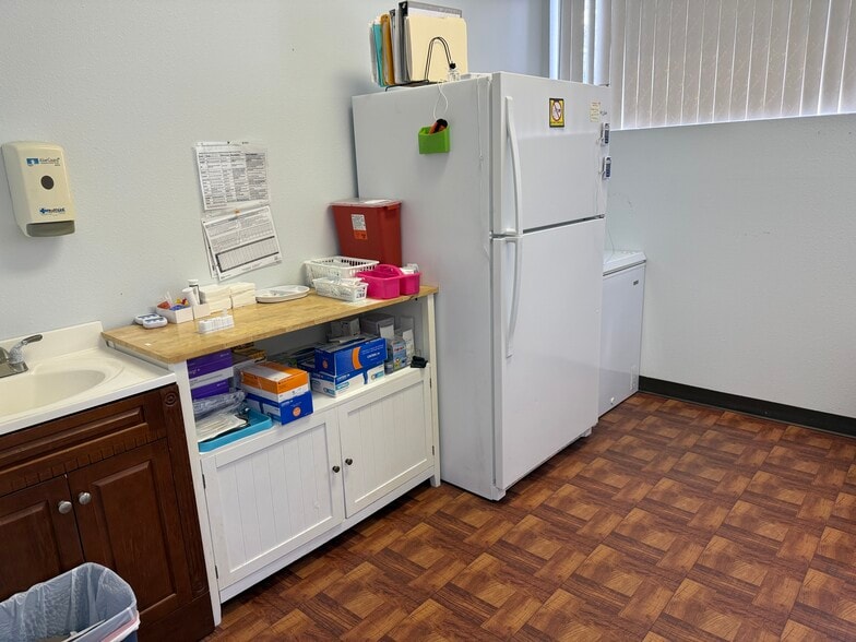 More Photos Of 2501 S Volusia Ave, Orange City Medical For Lease