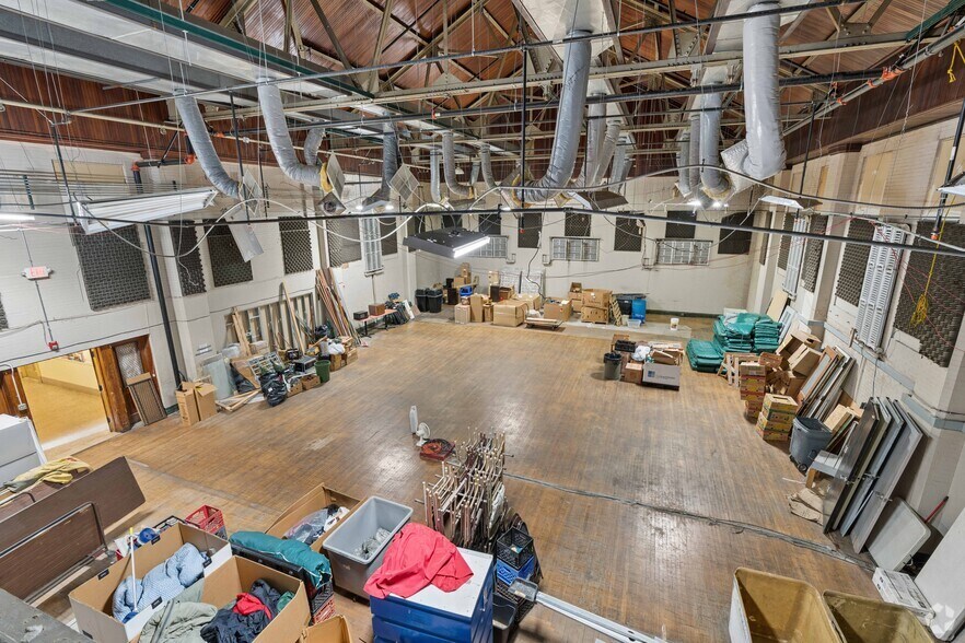 More Photos Of 1411 Locust St, Saint Louis Shelter For Sale