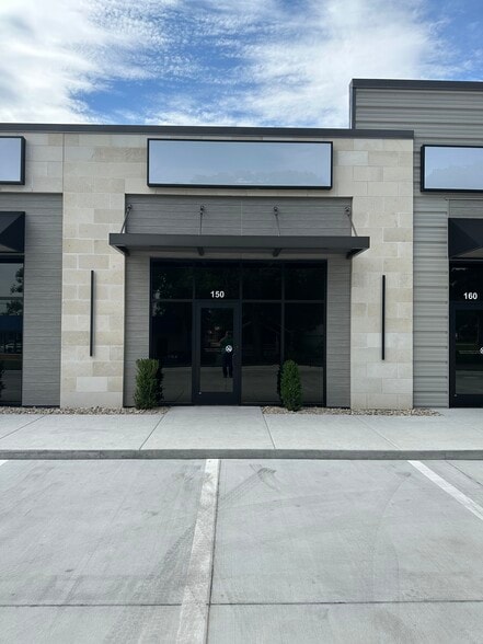More Photos Of 301 Kearney, Manhattan Storefront Retail Office For Lease