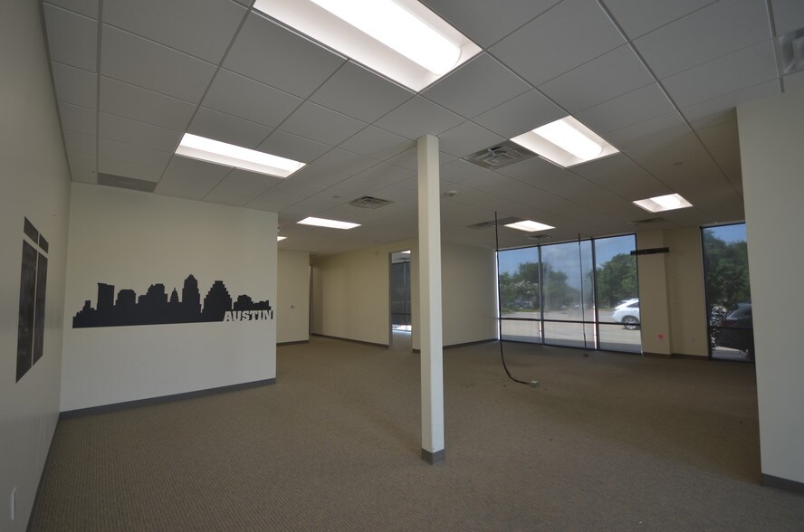 More Photos Of 5920 W William Cannon Dr, Austin Office For Sale