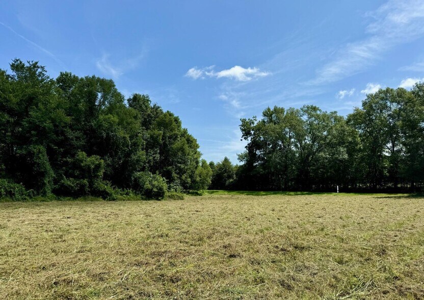 More Photos Of First St, Flora Land For Sale