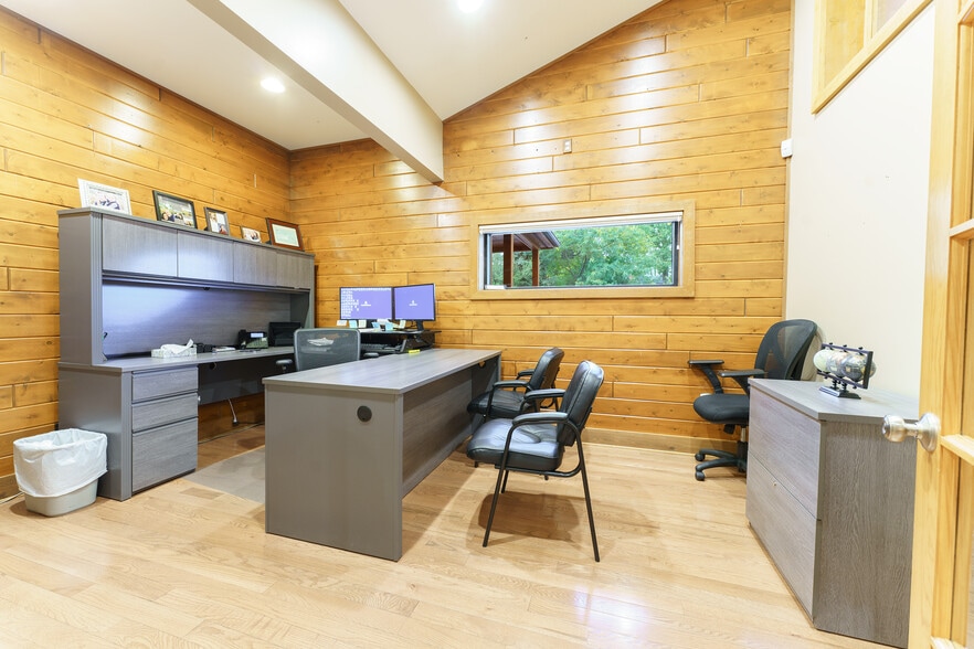 More Photos Of 51 Chilson Rd, Howell Loft Creative Space For Sale