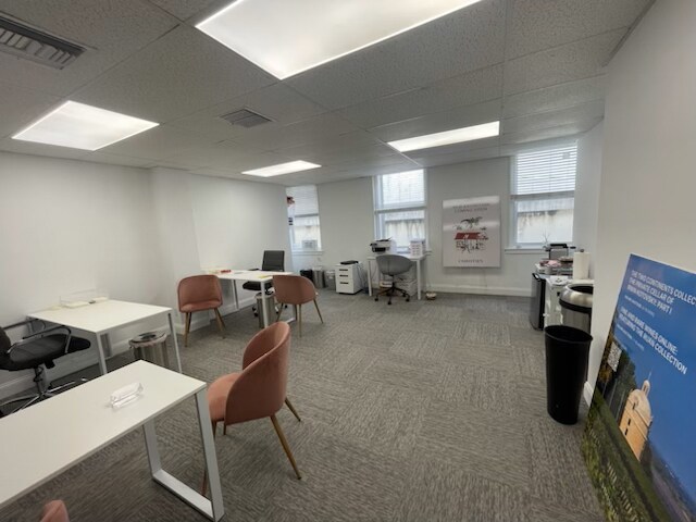 More Photos Of 214 Brazilian Ave, Palm Beach Office For Lease