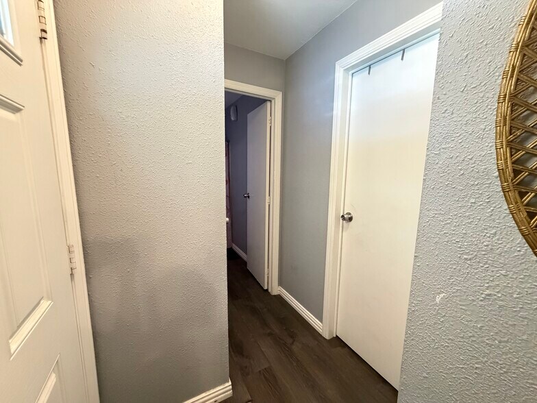 More Photos Of 1222 Jackson St, Red Oak Land For Sale